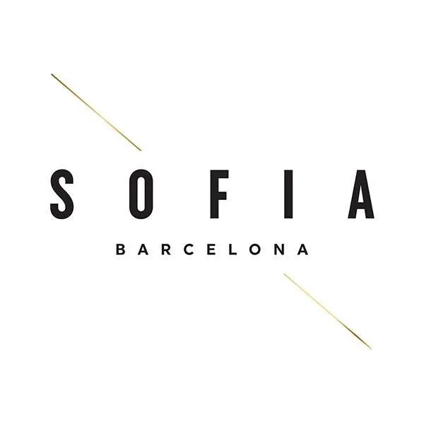 Fotoboo fotomatón para eventos en Barcelona, fiestas privadas, ferias y empresas, fotomatón con IA, videomatón 360 y espejo mágico.